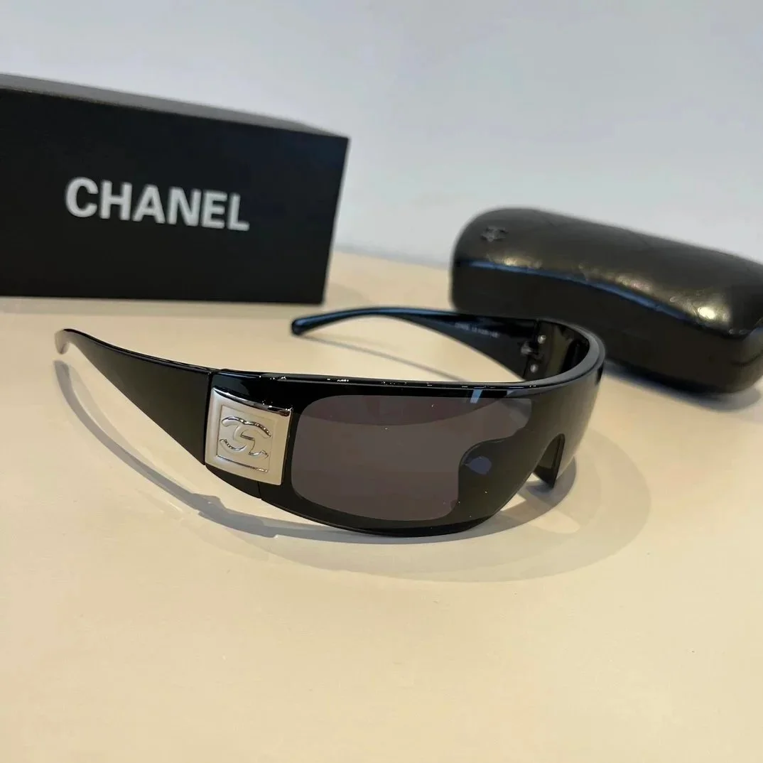Chanel Schwarz/Silber Sonnenbrille