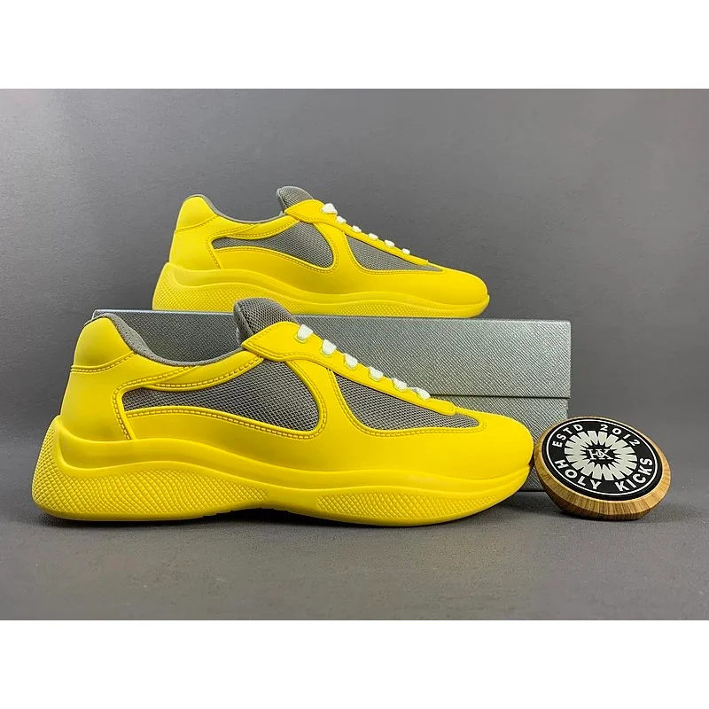 Gelb/graue klobige Sneakers
