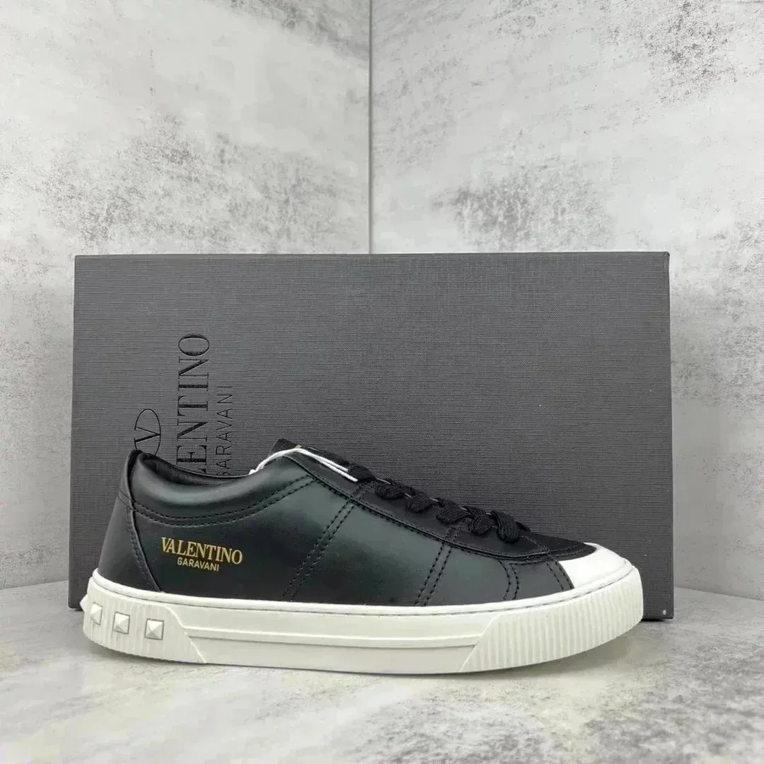 Valentino Rockstud Schwarz/Weiß Sneakers